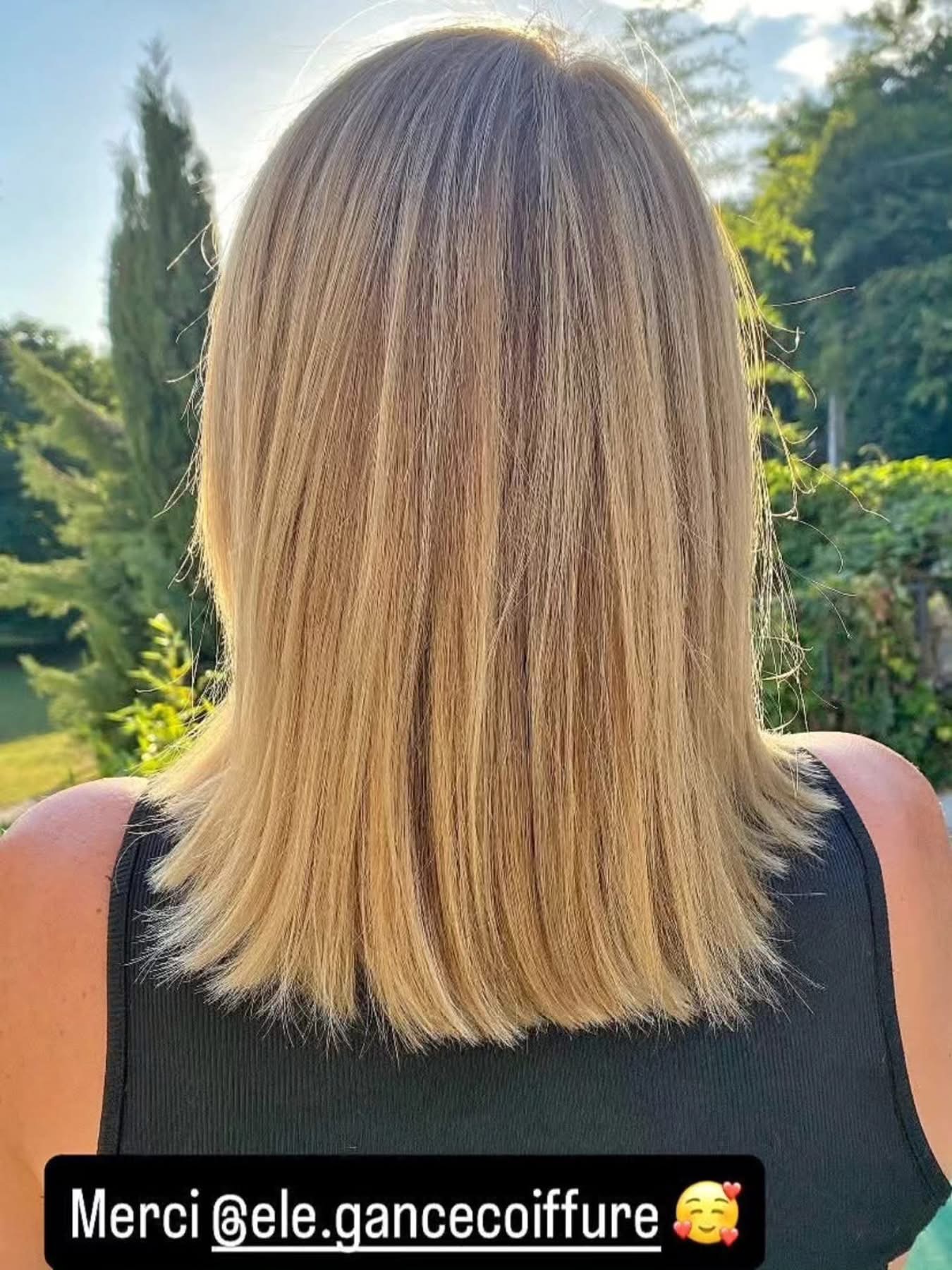 Coupe et brushing réalisés au salon